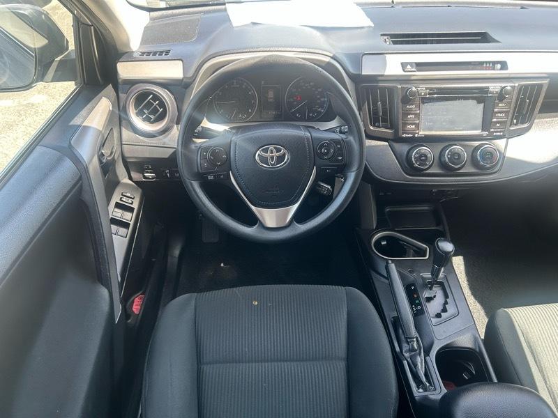 Toyota RAV4 LE FWD 2017