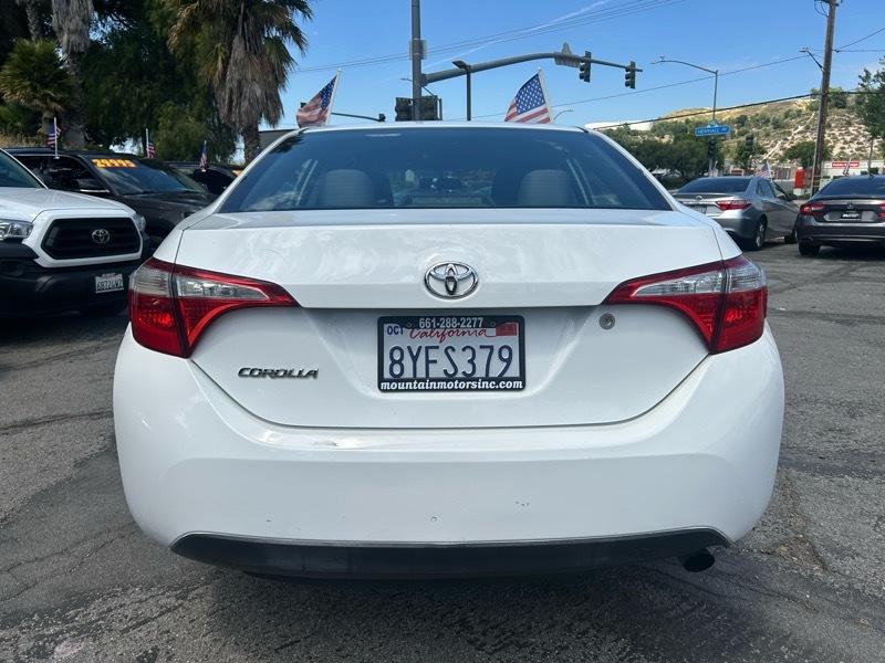 Toyota Corolla 4dr Sdn Base Auto 2016