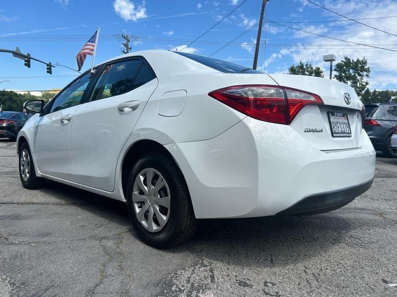 Toyota Corolla 4dr Sdn Base Auto 2016
