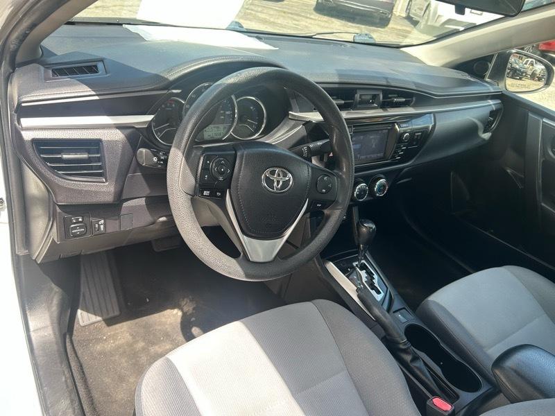 Toyota Corolla 4dr Sdn Base Auto 2016