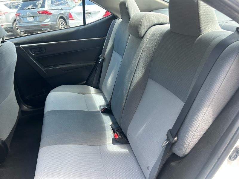 Toyota Corolla 4dr Sdn Base Auto 2016