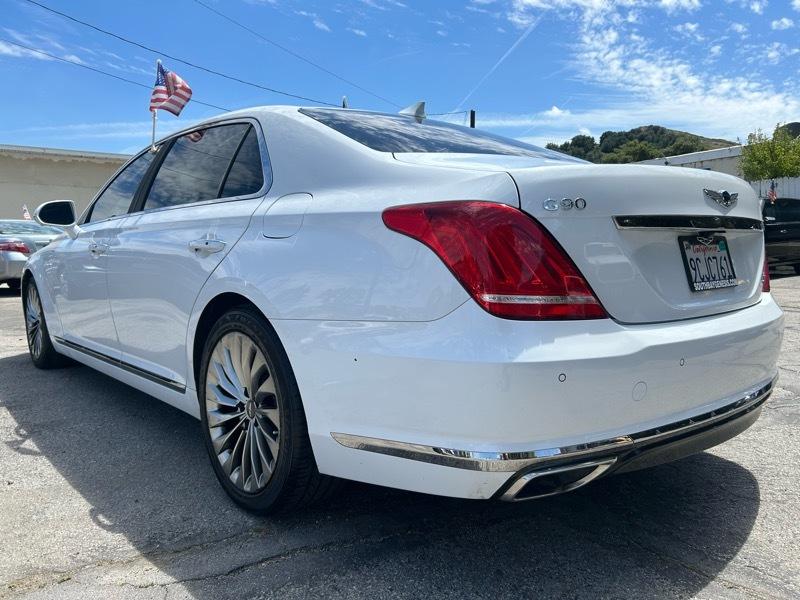 Genesis G90 Premium 2017