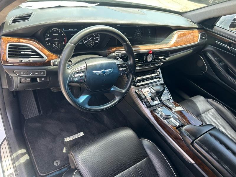 Genesis G90 Premium 2017