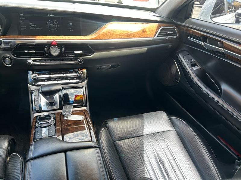 Genesis G90 Premium 2017