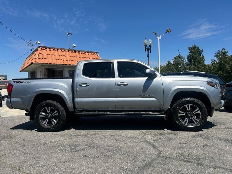 Toyota Tacoma SR5 Double Cab Long Bed V6 6AT 2WD 2017
