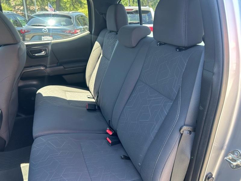 Toyota Tacoma SR5 Double Cab Long Bed V6 6AT 2WD 2017