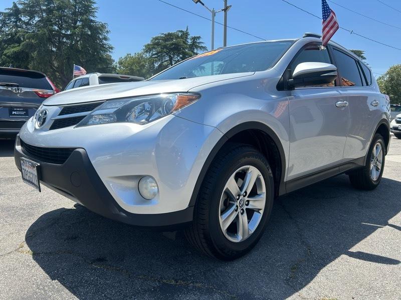 Toyota RAV4 XLE FWD 2015