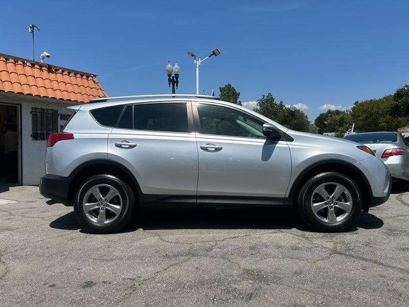 Toyota RAV4 XLE FWD 2015