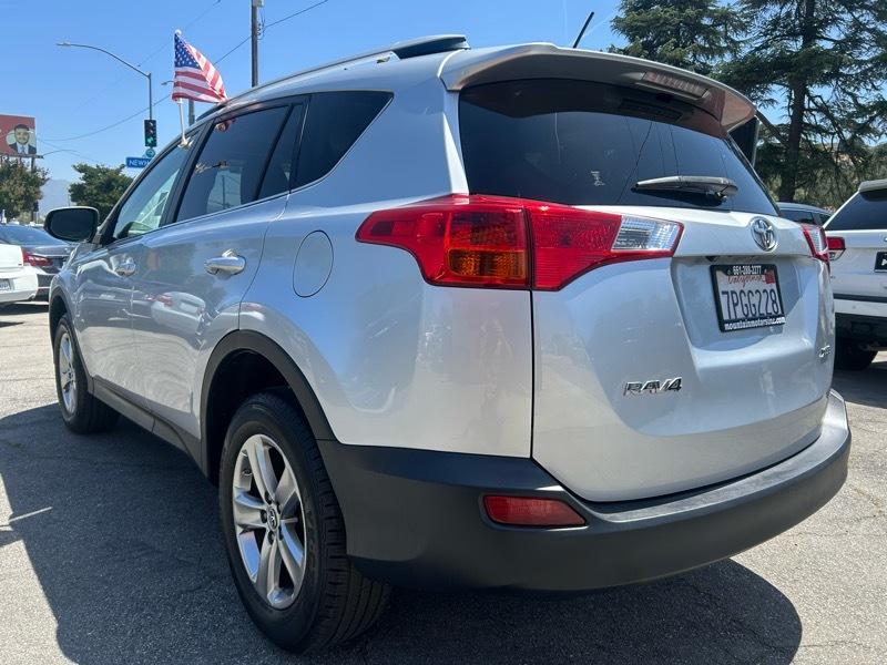 Toyota RAV4 XLE FWD 2015