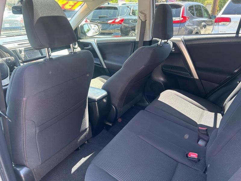 Toyota RAV4 XLE FWD 2015