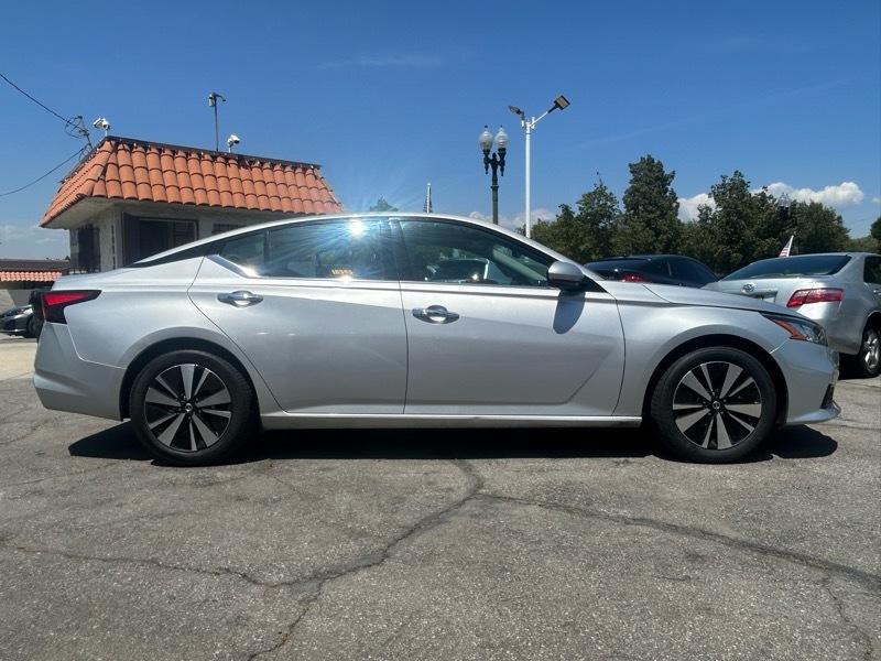 Nissan Altima 2.5 SV 2020