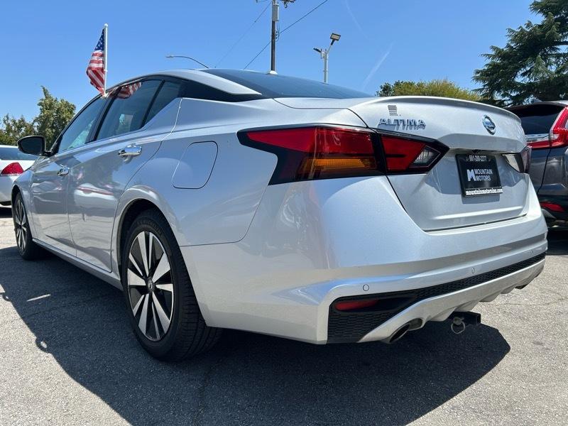 Nissan Altima 2.5 SV 2020