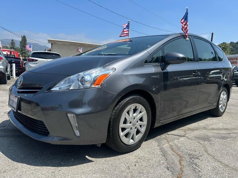 Toyota Prius V Two 2012