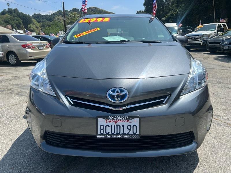 Toyota Prius V Two 2012