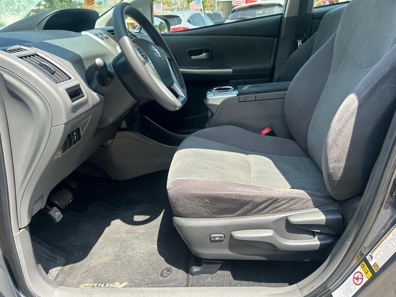 Toyota Prius V Two 2012