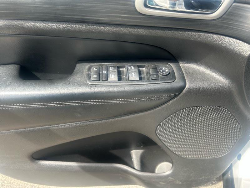 Jeep Grand Cherokee Laredo 4WD 2020