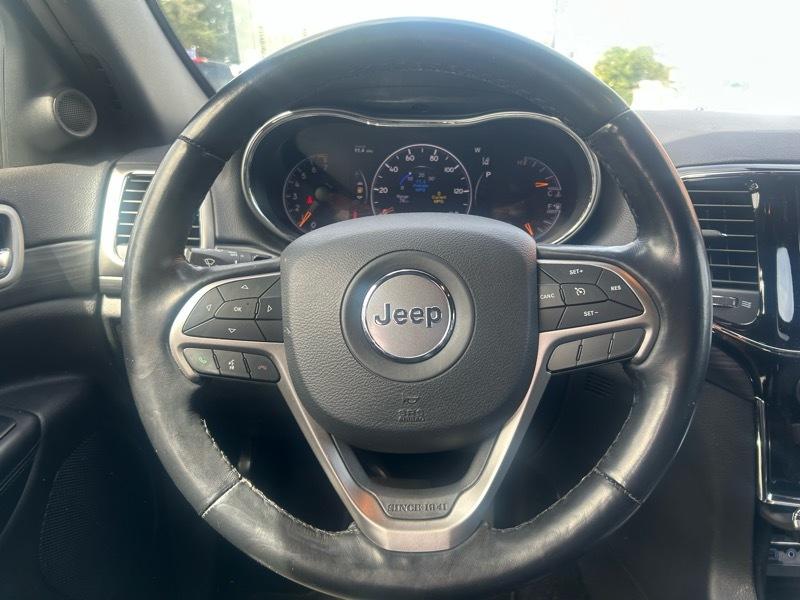 Jeep Grand Cherokee Laredo 4WD 2020