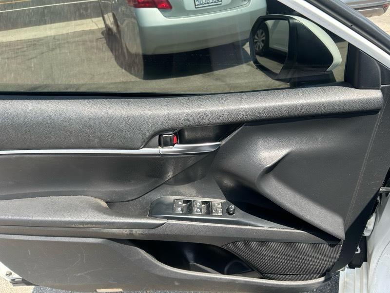 Toyota Camry XLE 2019