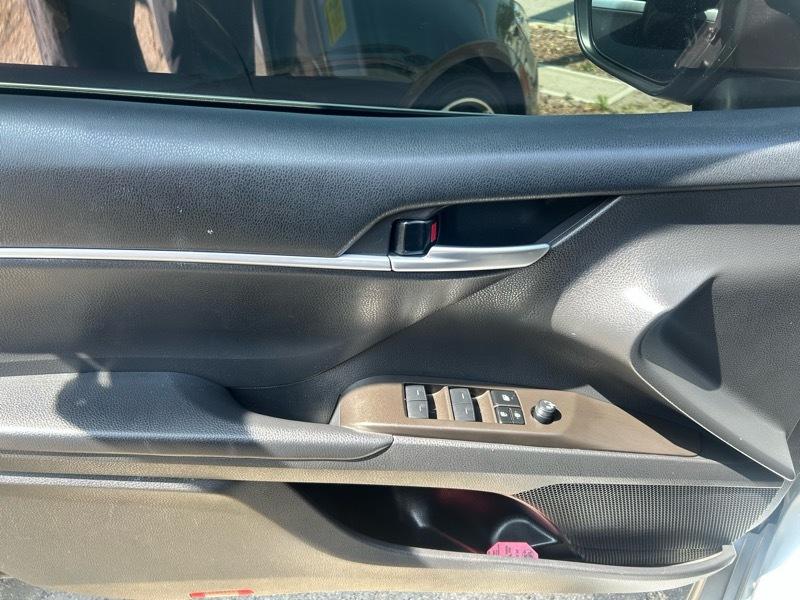Toyota Camry SE 2024