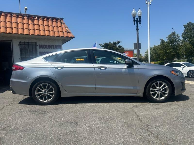 Ford Fusion SE 2020