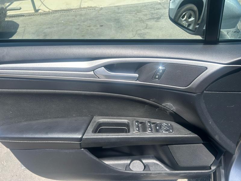Ford Fusion SE 2020