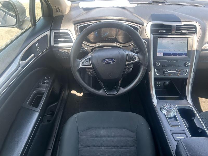 Ford Fusion SE 2020