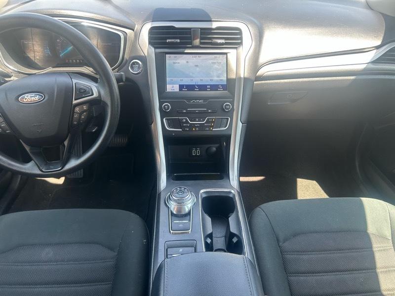 Ford Fusion SE 2020