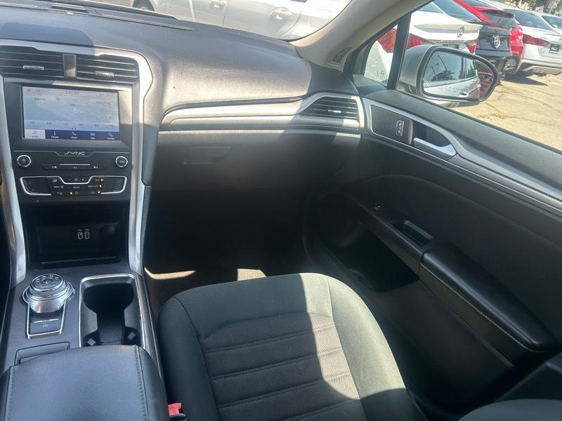 Ford Fusion SE 2020