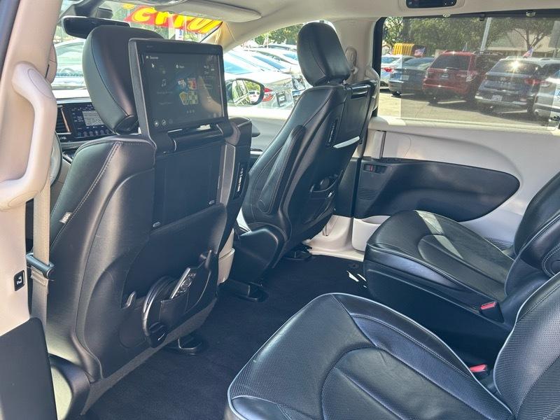 Chrysler Pacifica Hybrid Limited 2018