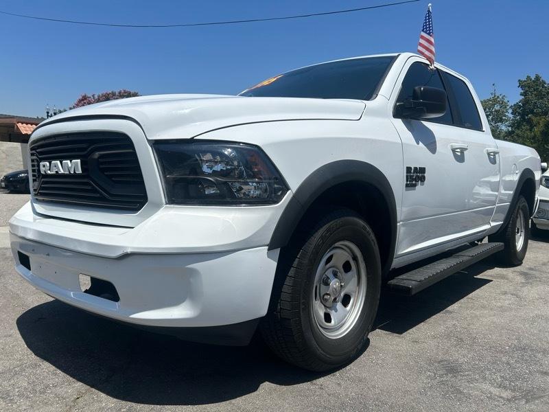RAM 1500 Classic Tradesman 4x2 Quad Cab 6'4" Box 2019