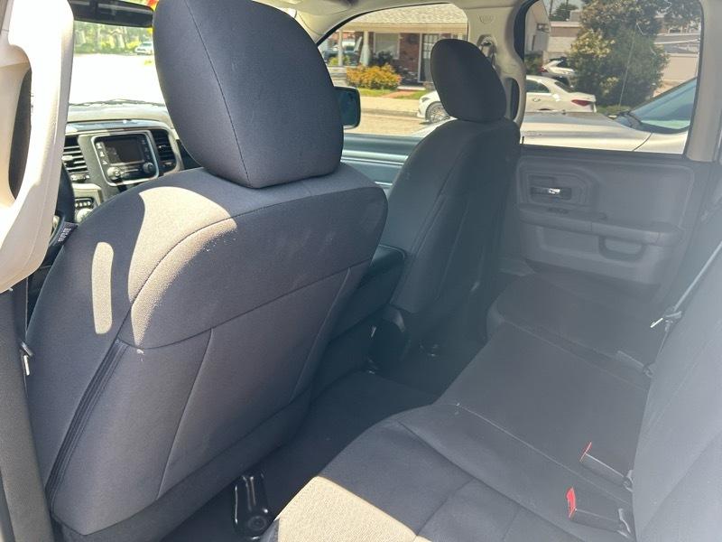 RAM 1500 Classic Tradesman 4x2 Quad Cab 6'4" Box 2019