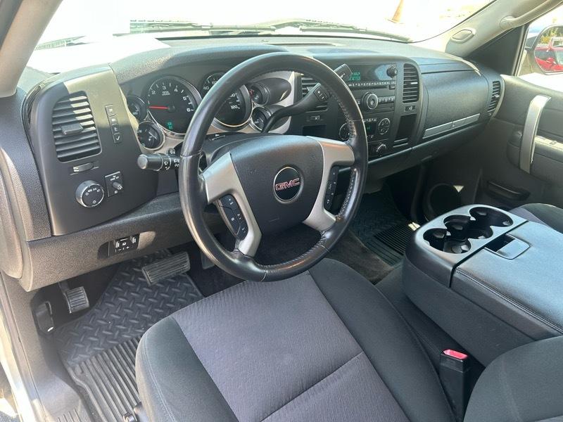 GMC Sierra 1500 SLE Crew Cab 2WD 2011