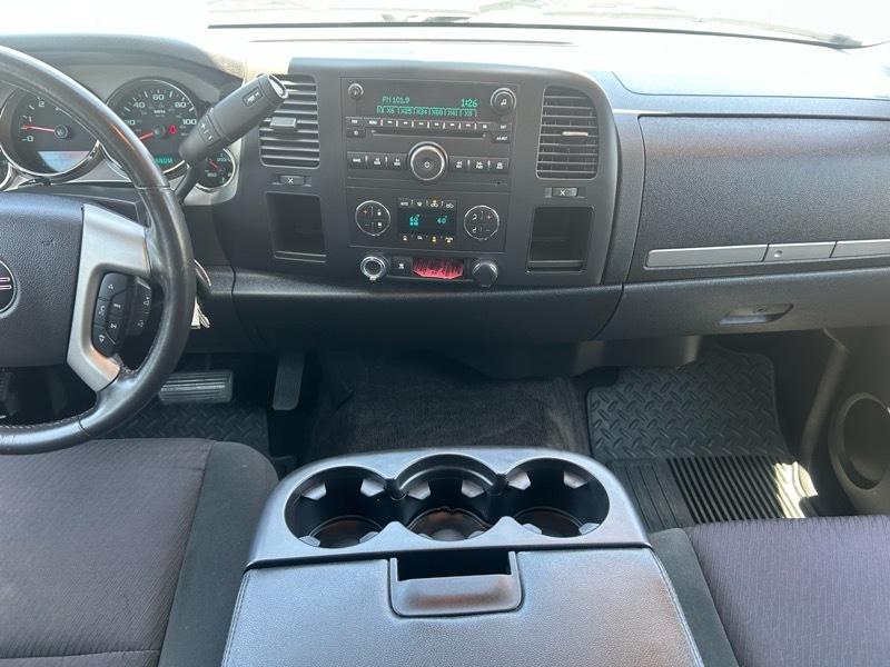 GMC Sierra 1500 SLE Crew Cab 2WD 2011