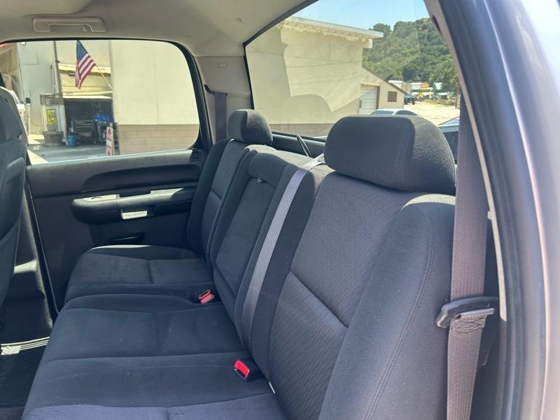 GMC Sierra 1500 SLE Crew Cab 2WD 2011