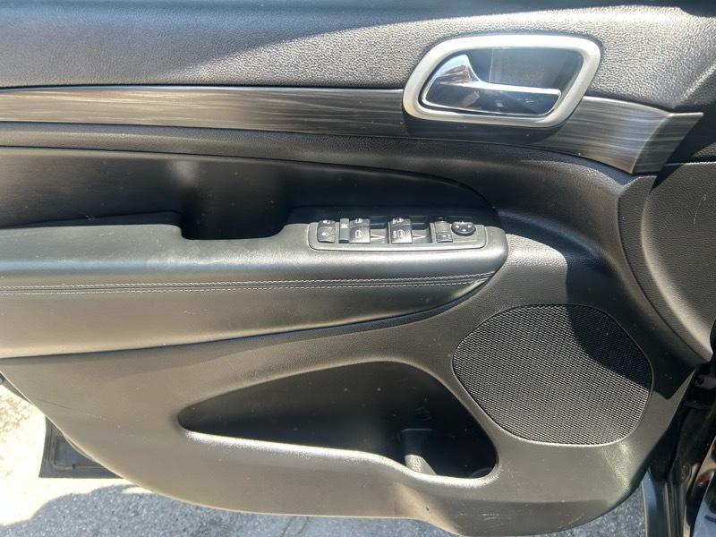 Jeep Grand Cherokee Laredo 2WD 2019