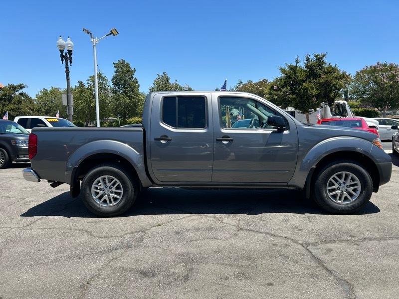 Nissan Frontier SL Crew Cab 5AT 4WD 2019