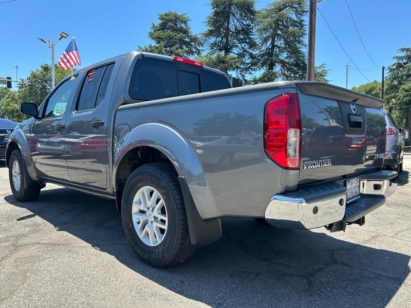 Nissan Frontier SL Crew Cab 5AT 4WD 2019