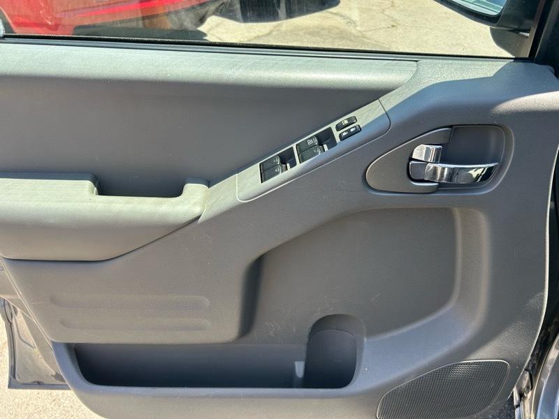 Nissan Frontier SL Crew Cab 5AT 4WD 2019