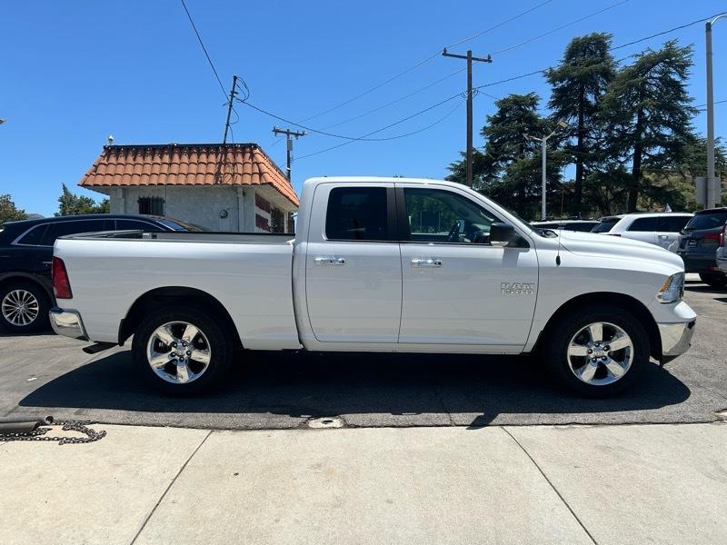 RAM 1500 Big Horn 4x2 Quad Cab 6'4" Box 2017