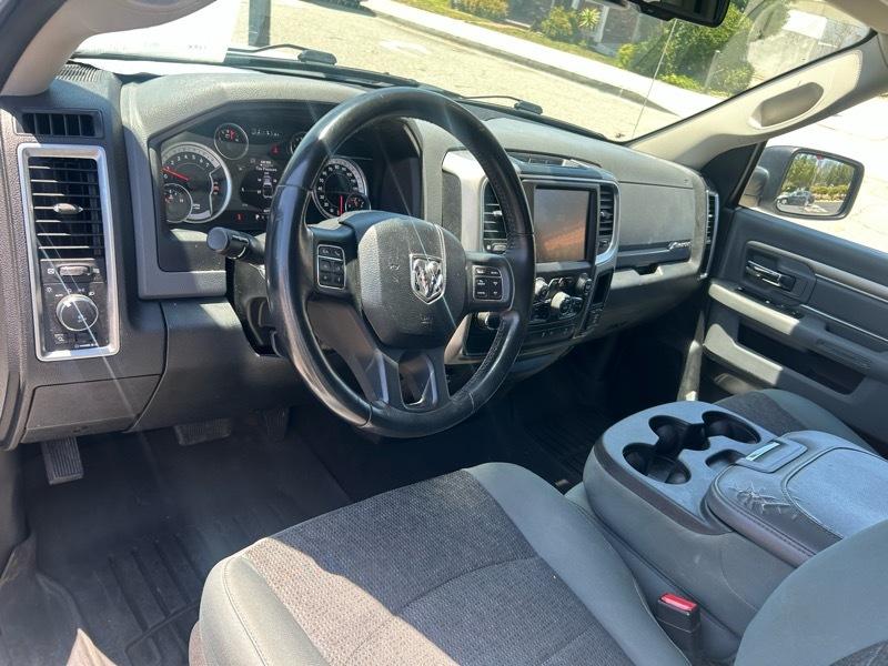 RAM 1500 Big Horn 4x2 Quad Cab 6'4" Box 2017