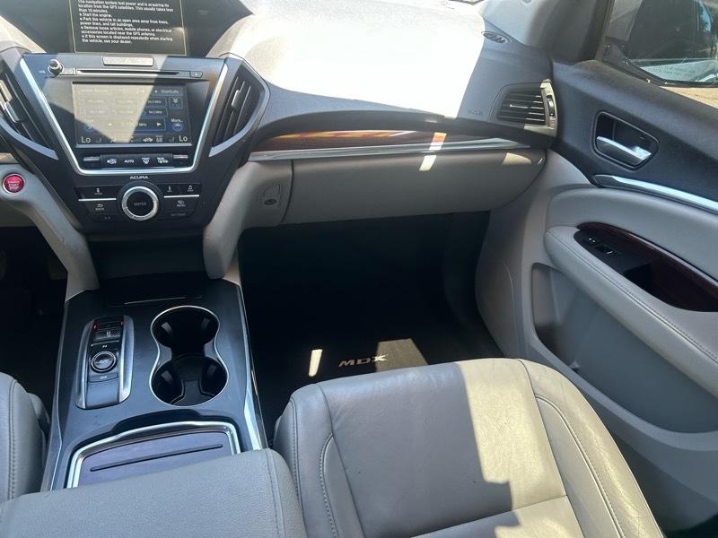 Acura MDX 9-Spd AT 2016