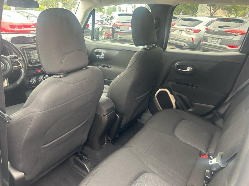 Jeep Renegade Latitude FWD 2017