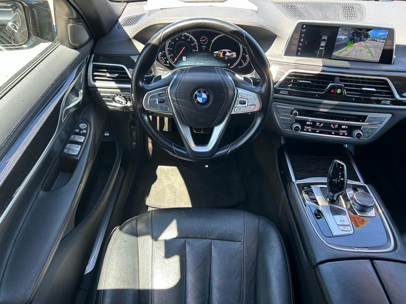 BMW 7-Series 740i 2018