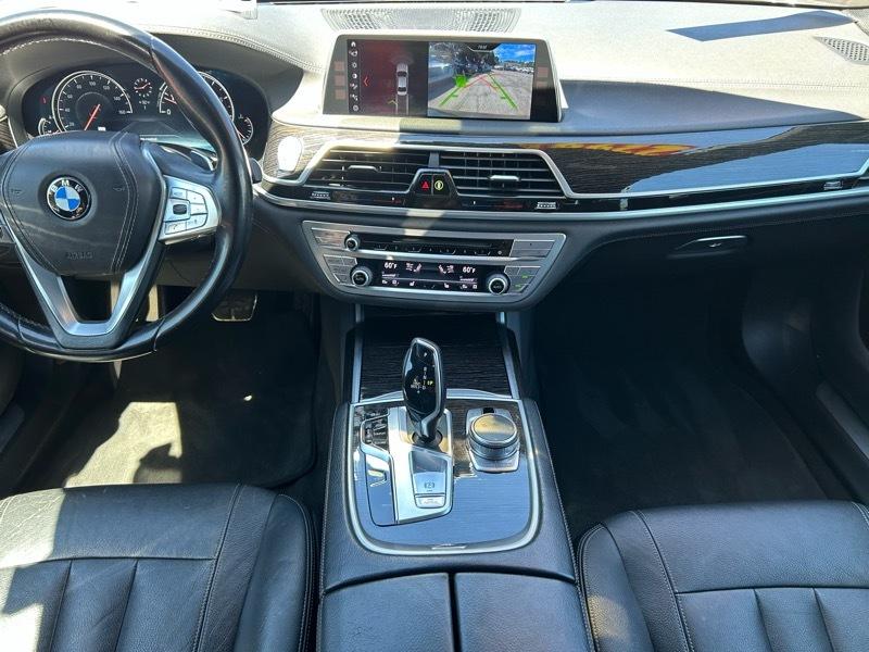 BMW 7-Series 740i 2018