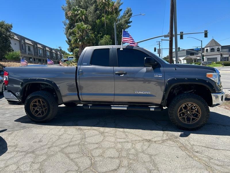 Toyota Tundra SR5 5.7L V8 Double Cab 2WD 2014