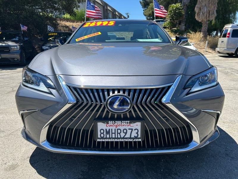 Lexus ES 300h Base 2019
