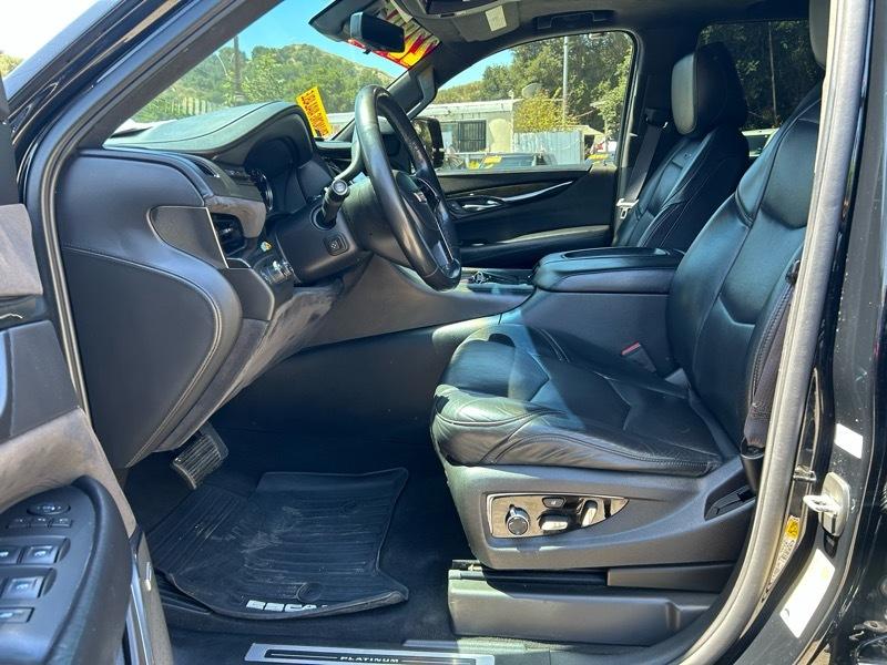 Cadillac Escalade Platinum 4WD 2017