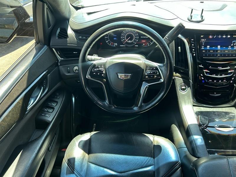 Cadillac Escalade Platinum 4WD 2017