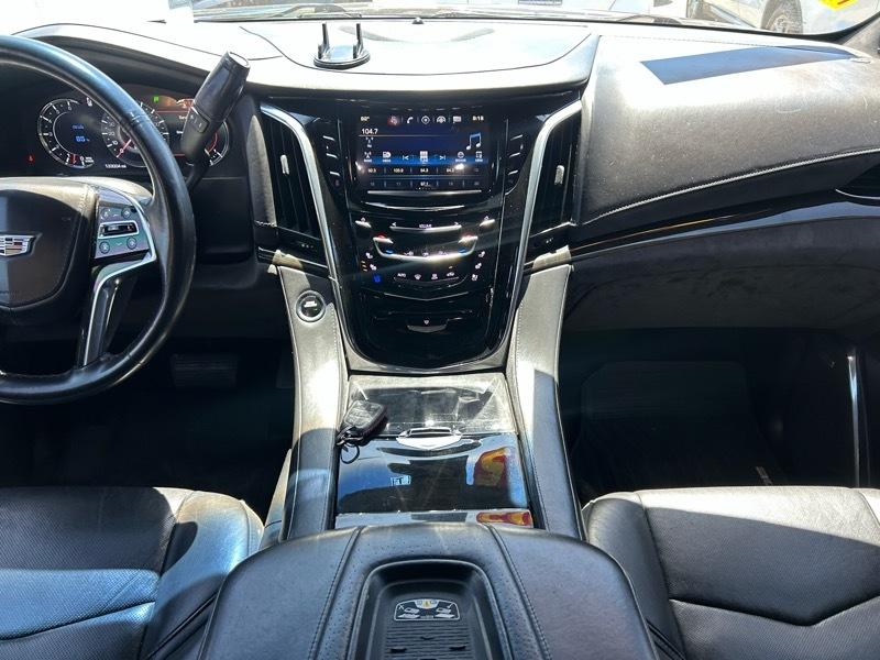 Cadillac Escalade Platinum 4WD 2017