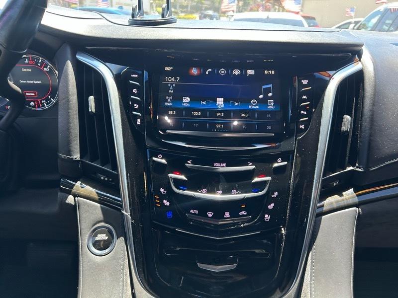 Cadillac Escalade Platinum 4WD 2017